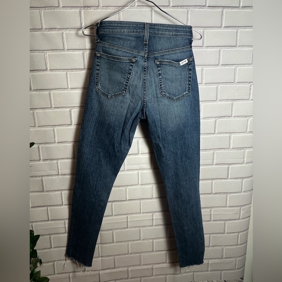 Joe's Jeans Women's Distressed Blue Jeans/size 26 - Picture 4 of 10